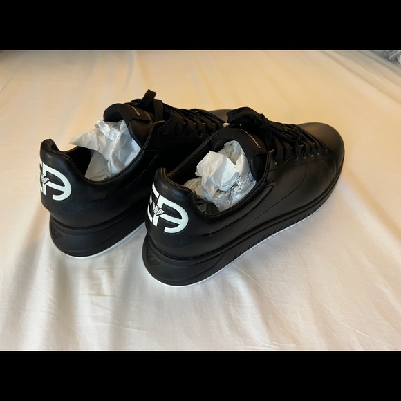 Limited edition ORIGINAL emporio armani black leather sneackers NEVER USED - Picture 3 of 3